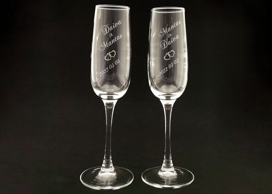 Graviravimo idėjos: ką graviruoti ant žiedų, papuošalų ir dovanų